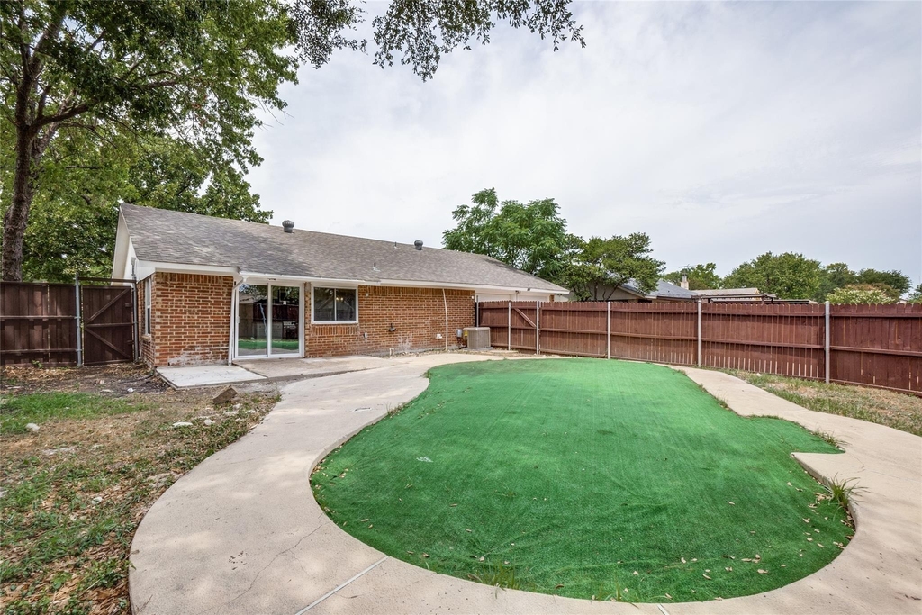 1904 Richland Drive - Photo 11