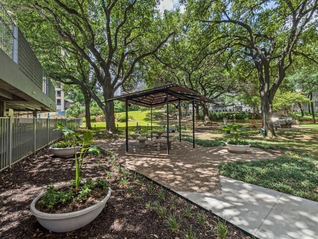 3883 Turtle Creek Boulevard - Photo 16