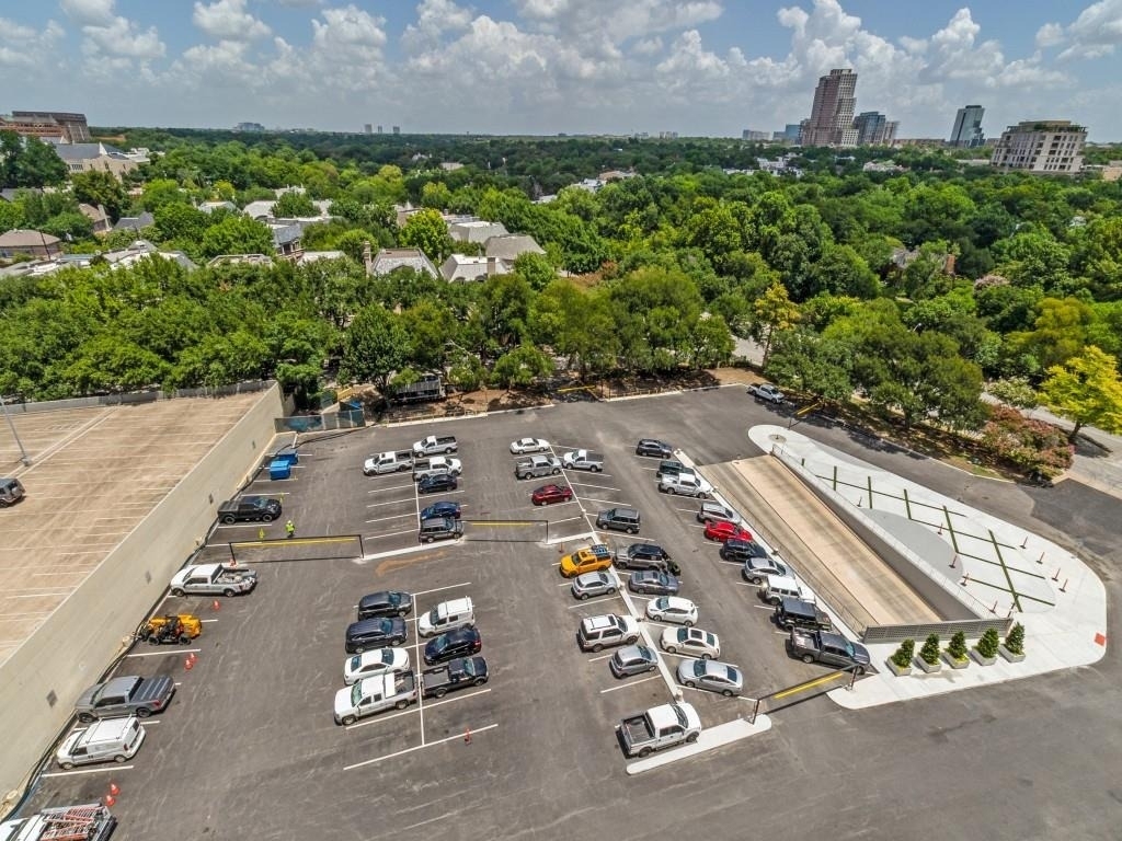 3883 Turtle Creek Boulevard - Photo 22