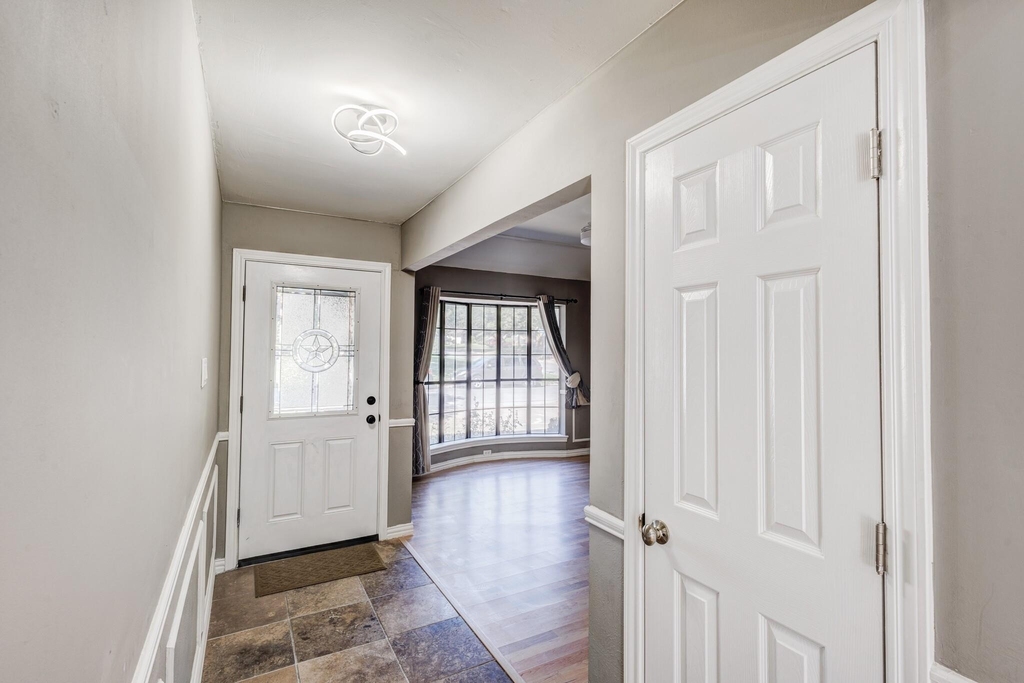 4227 High Mesa Drive - Photo 3