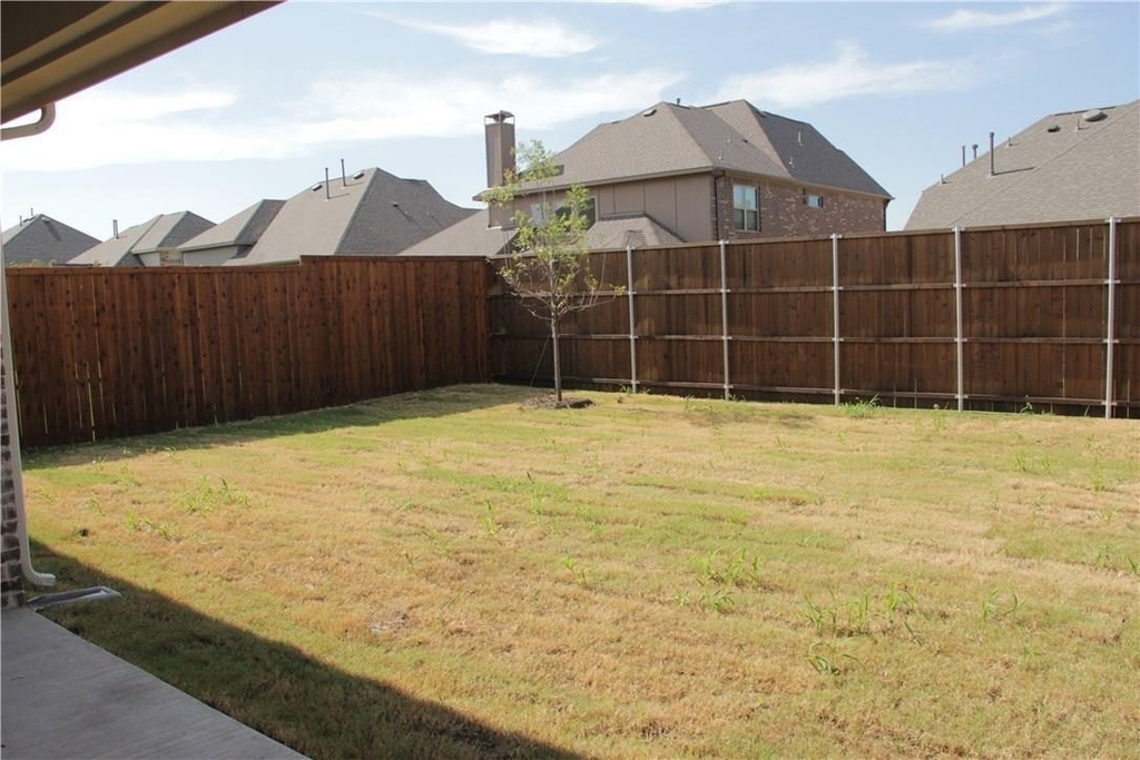 14764 Crystal Beach Lane - Photo 11