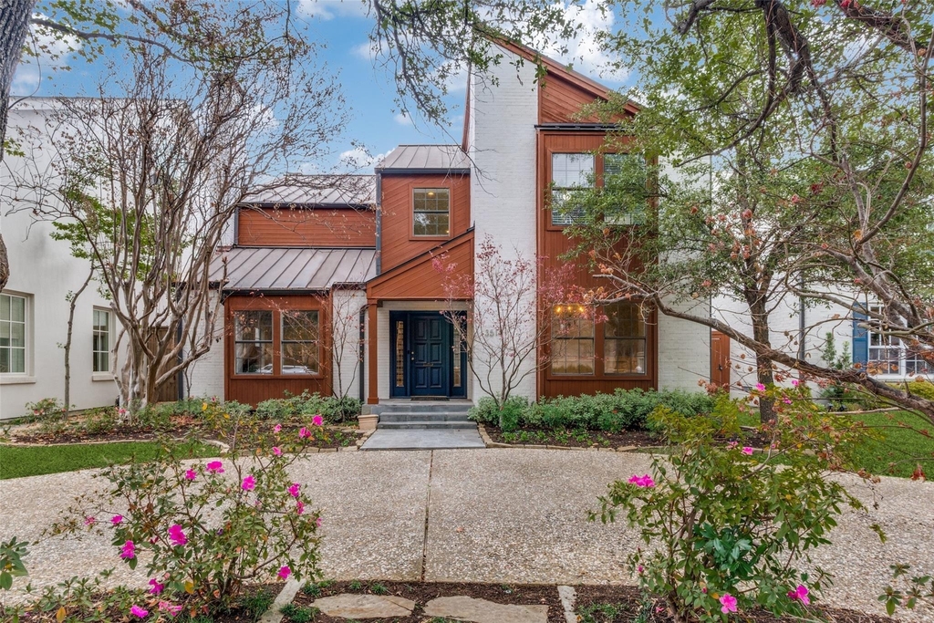 3514 Harvard Avenue - Photo 0