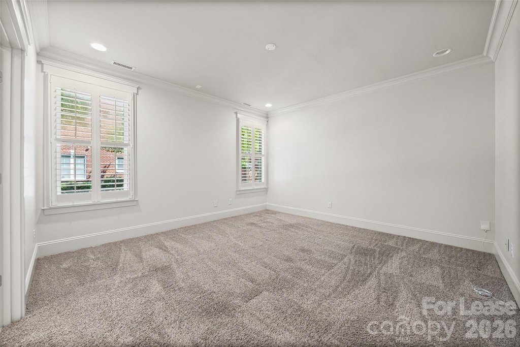 706 Kingsley Way - Photo 13