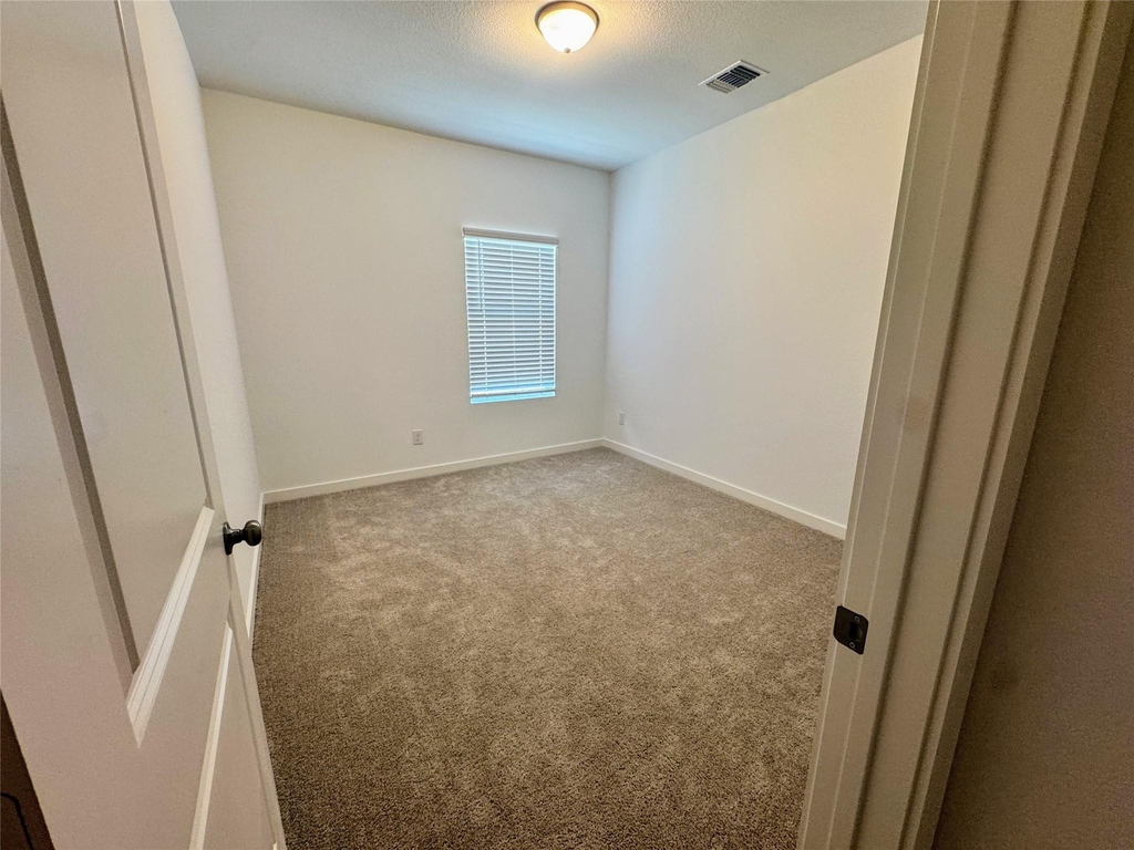 5720 Lakeview Drive - Photo 24