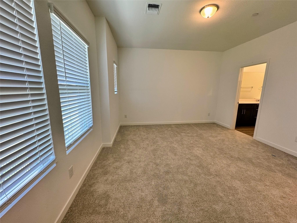 5720 Lakeview Drive - Photo 17
