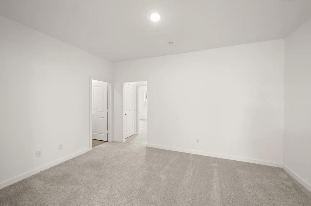 5720 Lakeview Drive - Photo 14