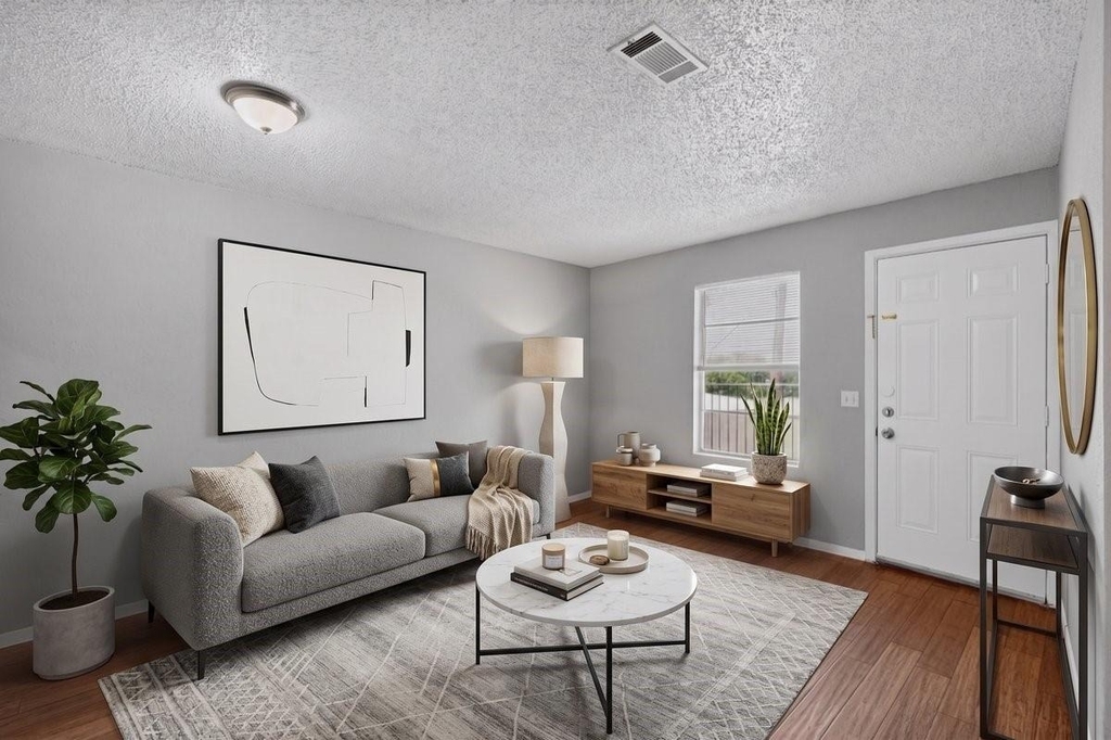 400 Raymond Street - Photo 3