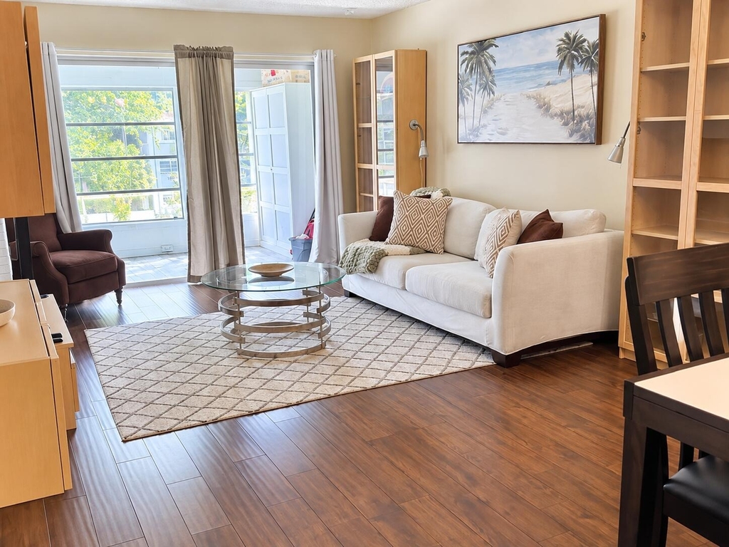 1801 Nw 75th Avenue - Photo 1