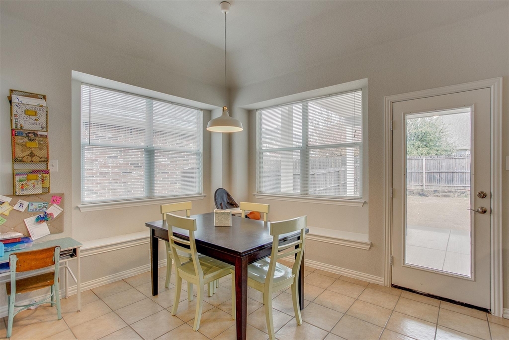 10228 Olivia Drive - Photo 13