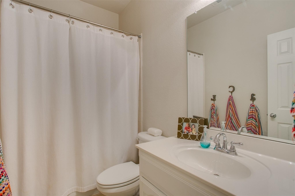 10228 Olivia Drive - Photo 7