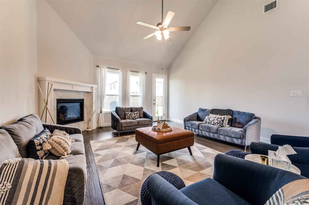 333 Foxthorne Way - Photo 5