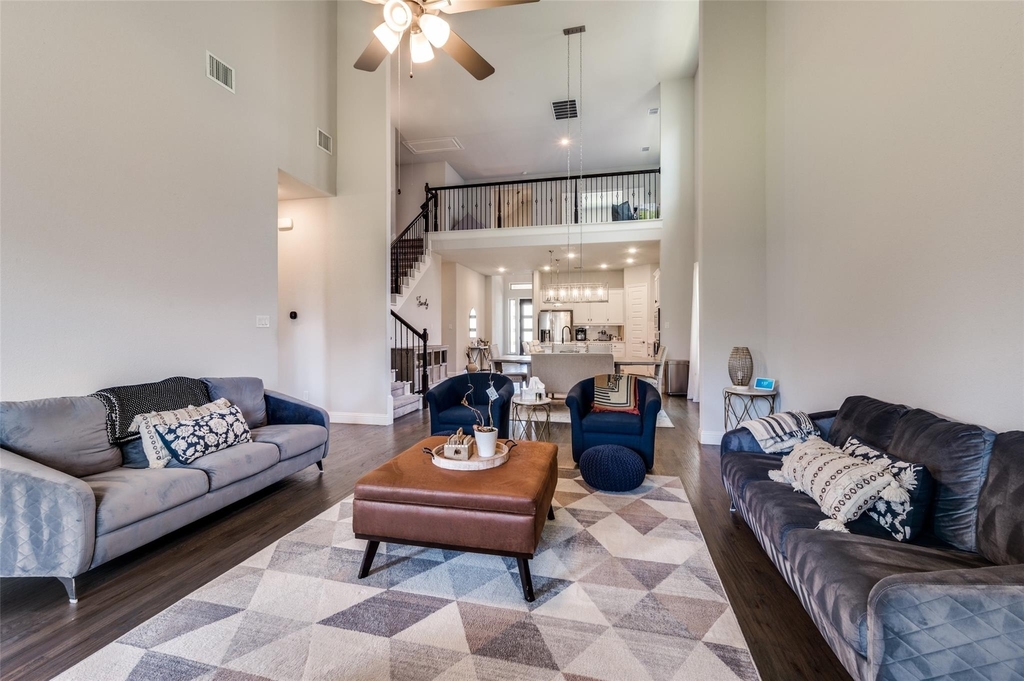333 Foxthorne Way - Photo 8