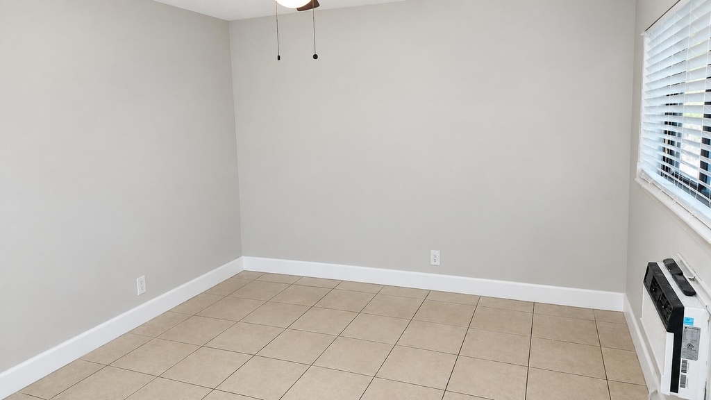 435 Nw 41st Street - Photo 10