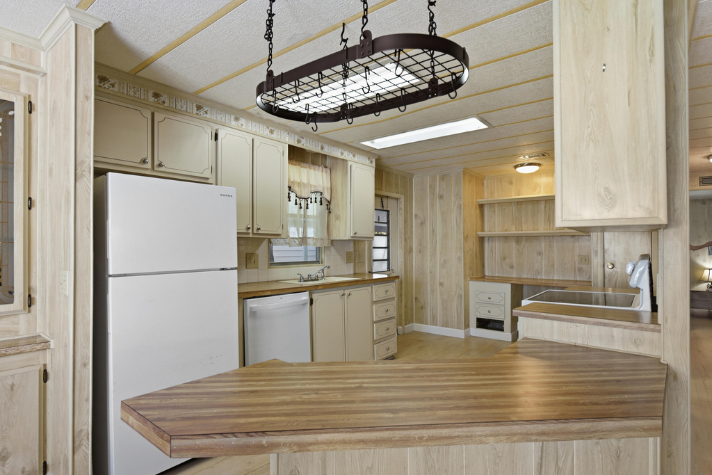7983 Se Saratoga Drive - Photo 3