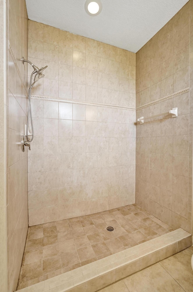 852 Nw 9th Street - Photo 35