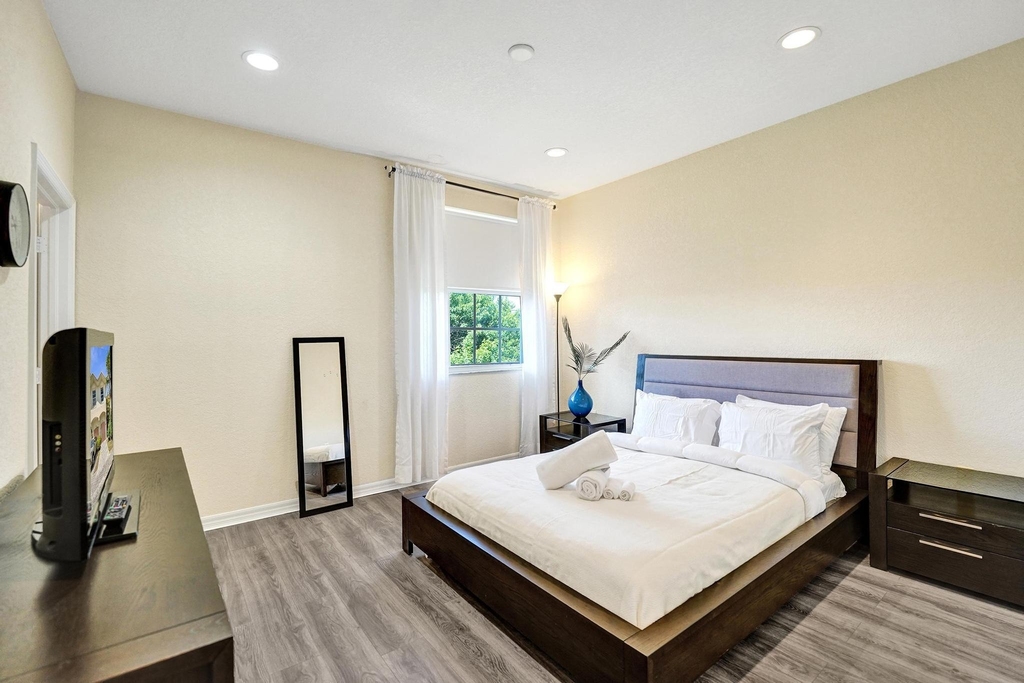 852 Nw 9th Street - Photo 31