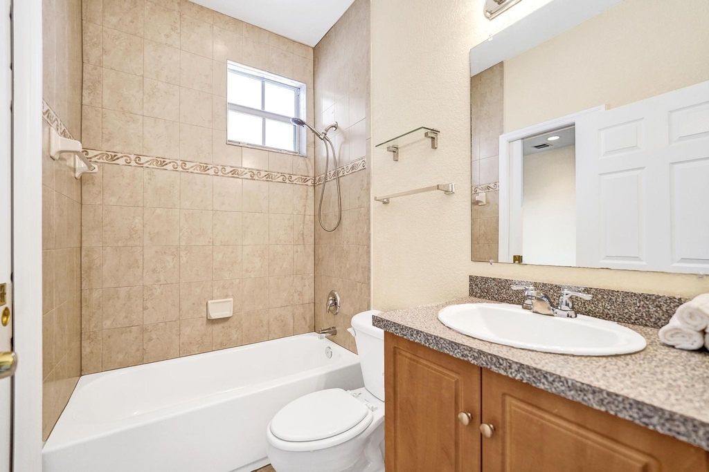 852 Nw 9th Street - Photo 42