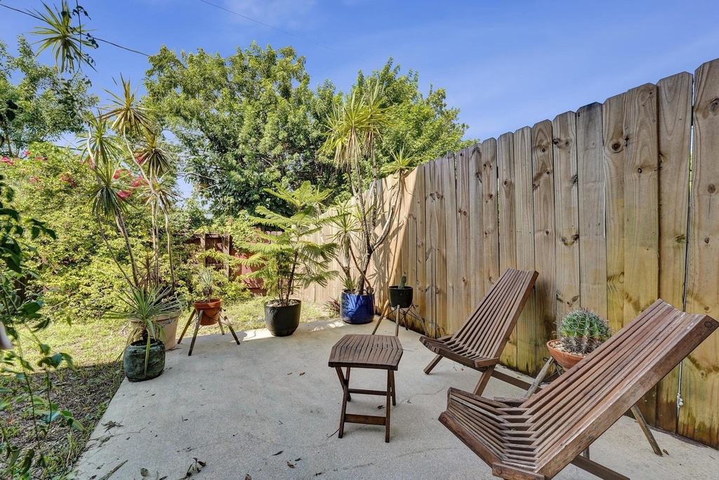 852 Nw 9th Street - Photo 23