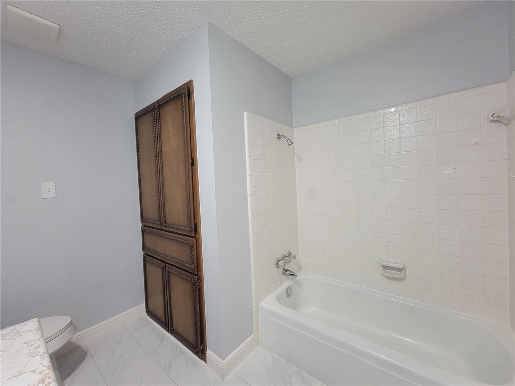 7405 Pinehurst Drive W - Photo 27