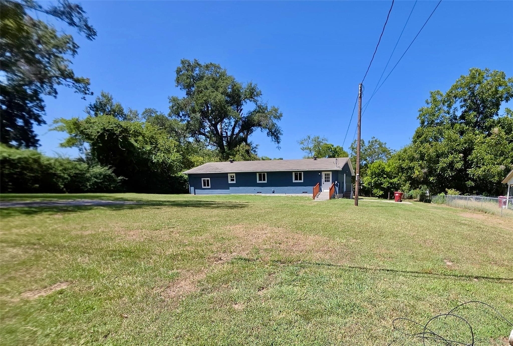 208 Miller Street - Photo 1