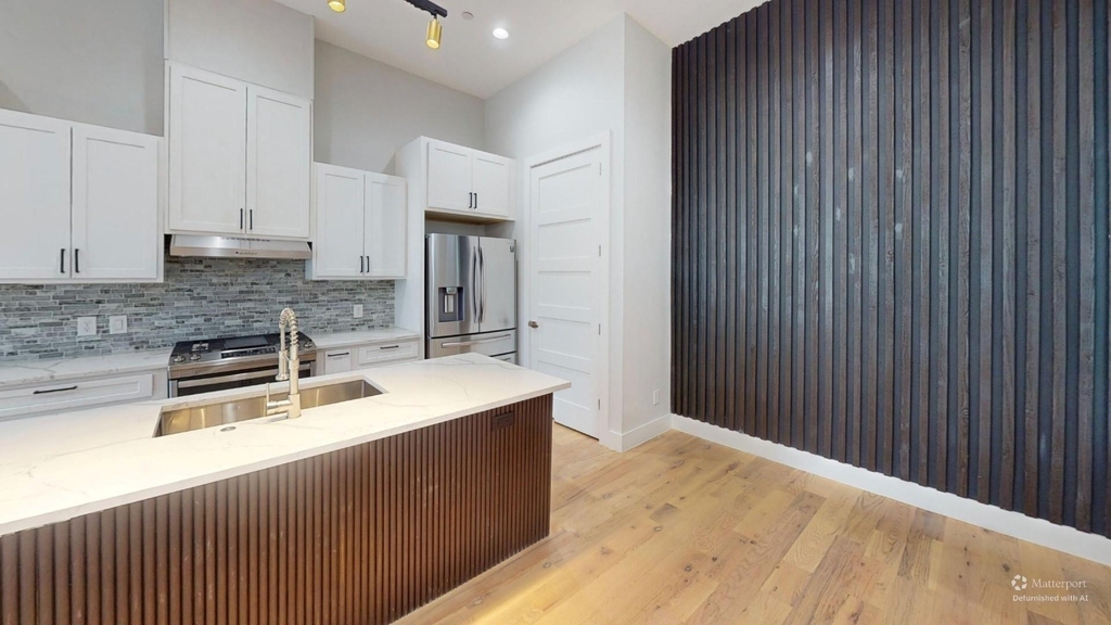 1910 Caddo Street - Photo 6