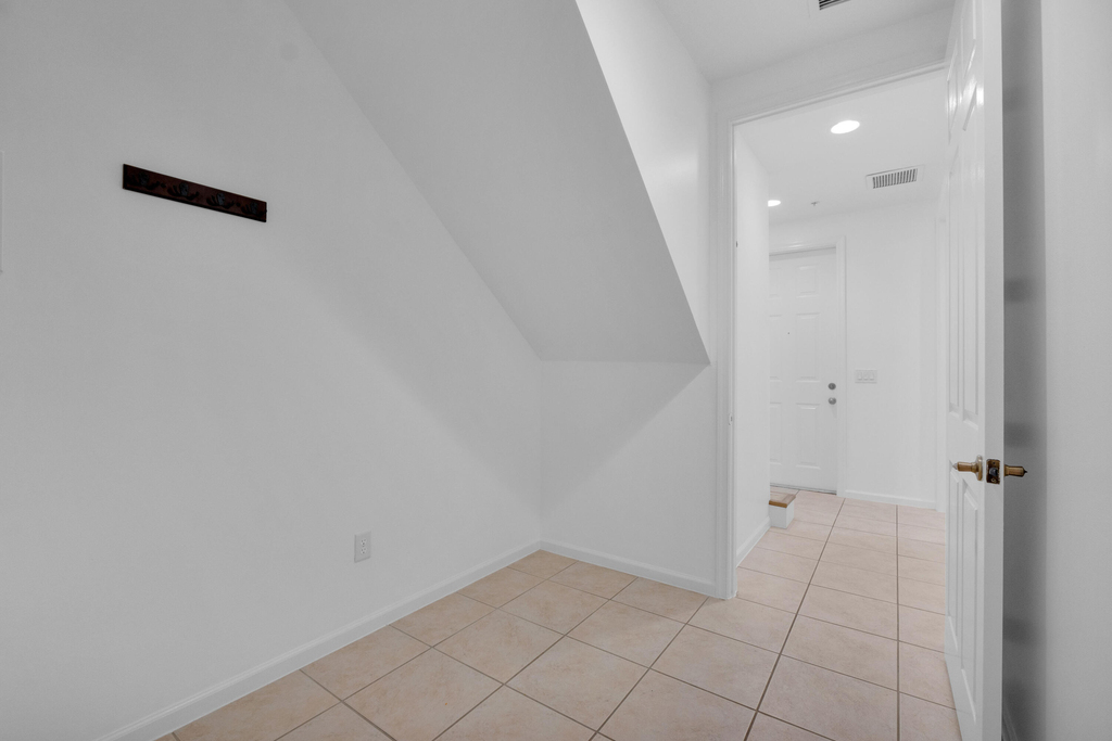 3933 Monarch Lane - Photo 8