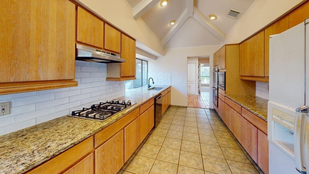 3717 Atrium Drive - Photo 5