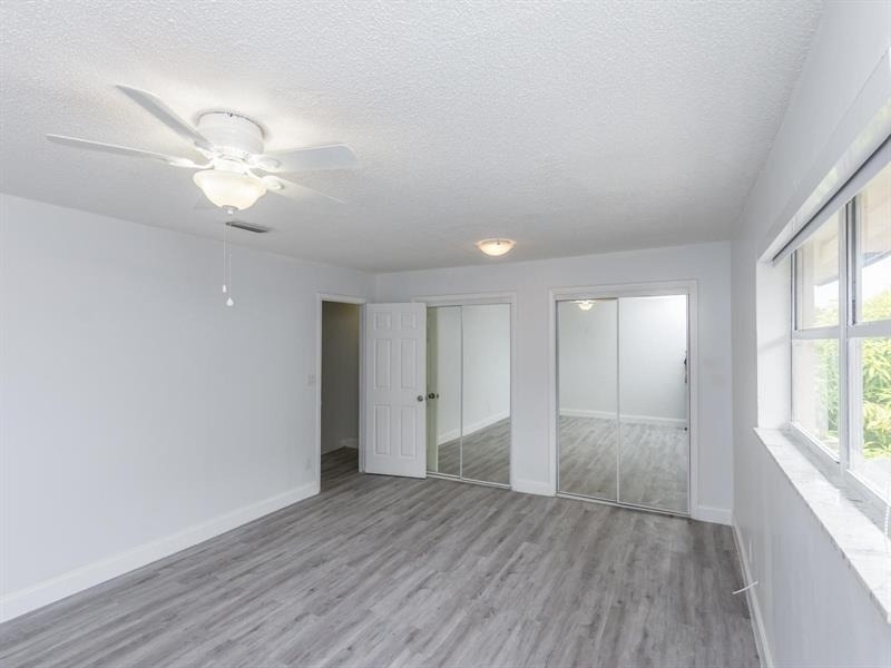 7918 Kimberly Boulevard - Photo 5