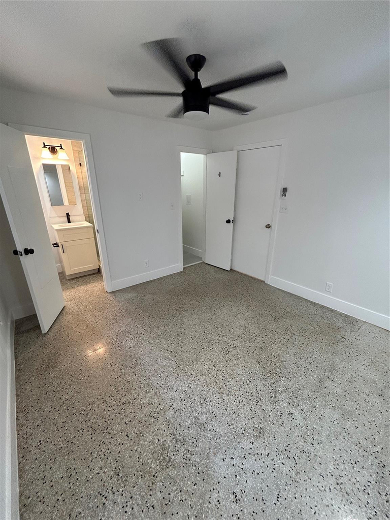 820 N Victoria Park Road - Photo 5