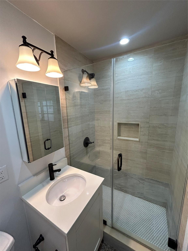820 N Victoria Park Road - Photo 7