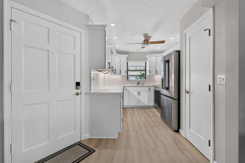 755 Saturn Street - Photo 3