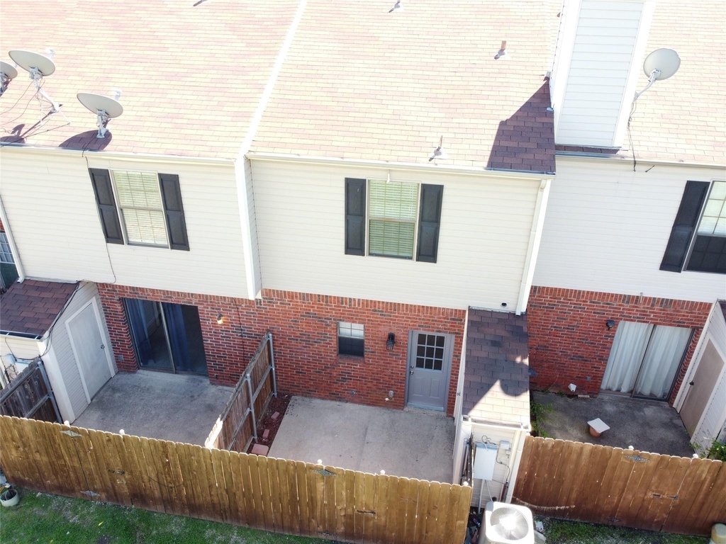 216 Samuel Boulevard - Photo 4
