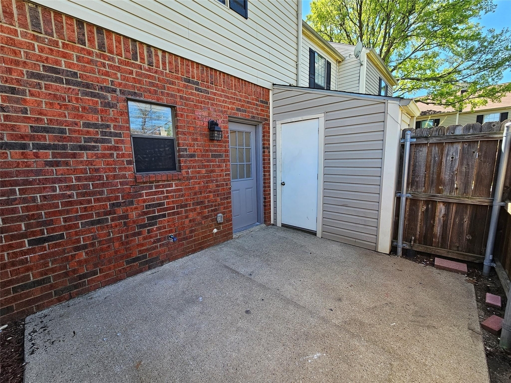 216 Samuel Boulevard - Photo 21