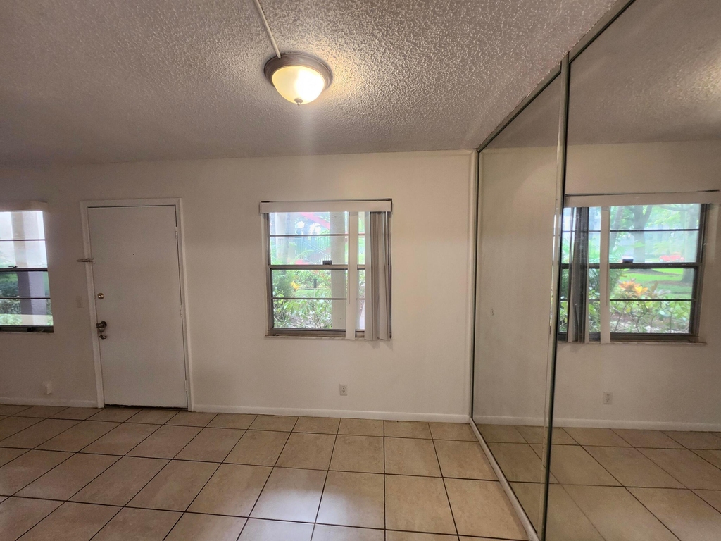200 Sw 132nd Way - Photo 6