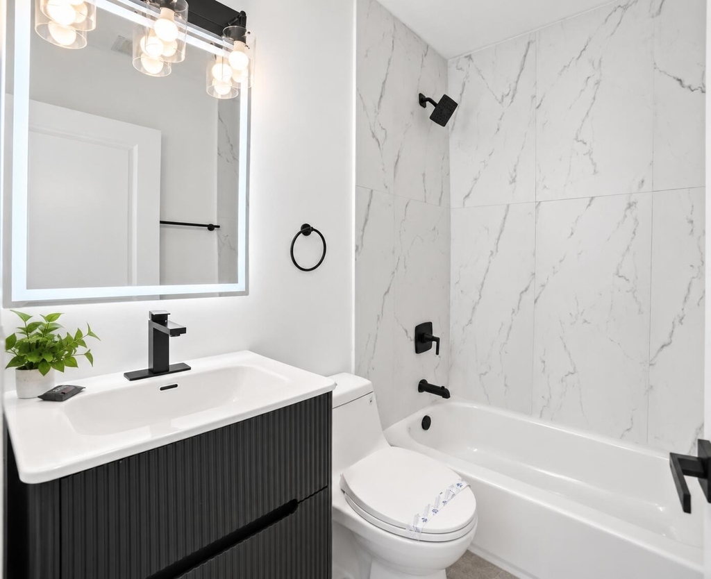 801 Nw 105th Street - Photo 1