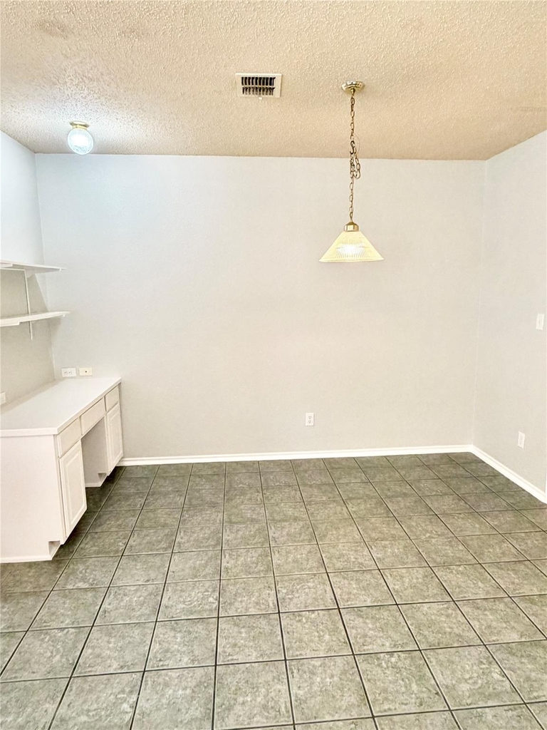 140 Fallkirk Drive - Photo 13