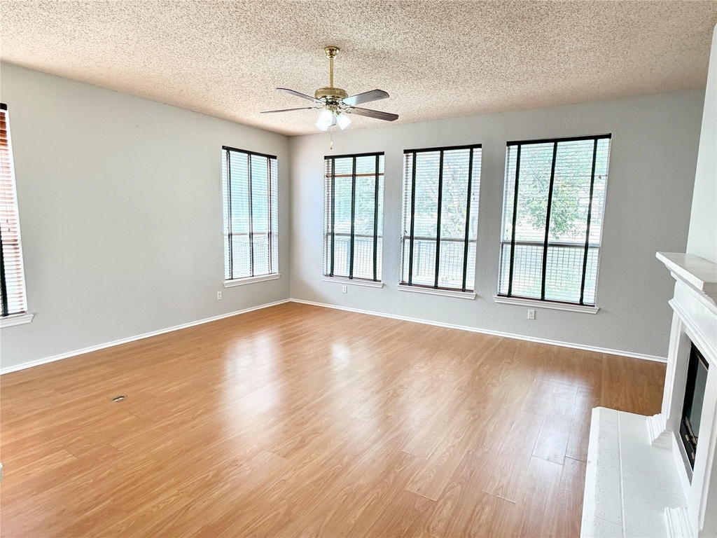140 Fallkirk Drive - Photo 5