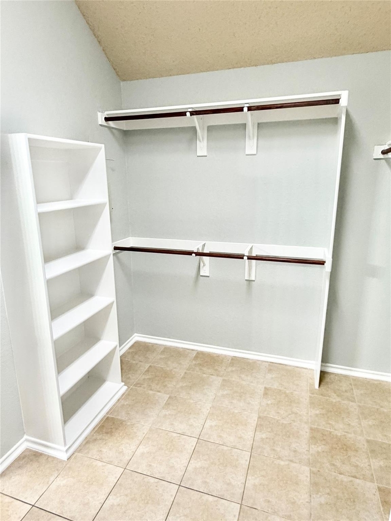 140 Fallkirk Drive - Photo 18