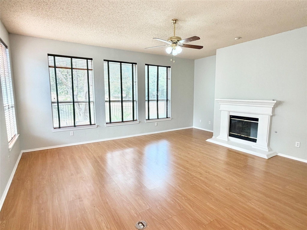 140 Fallkirk Drive - Photo 6