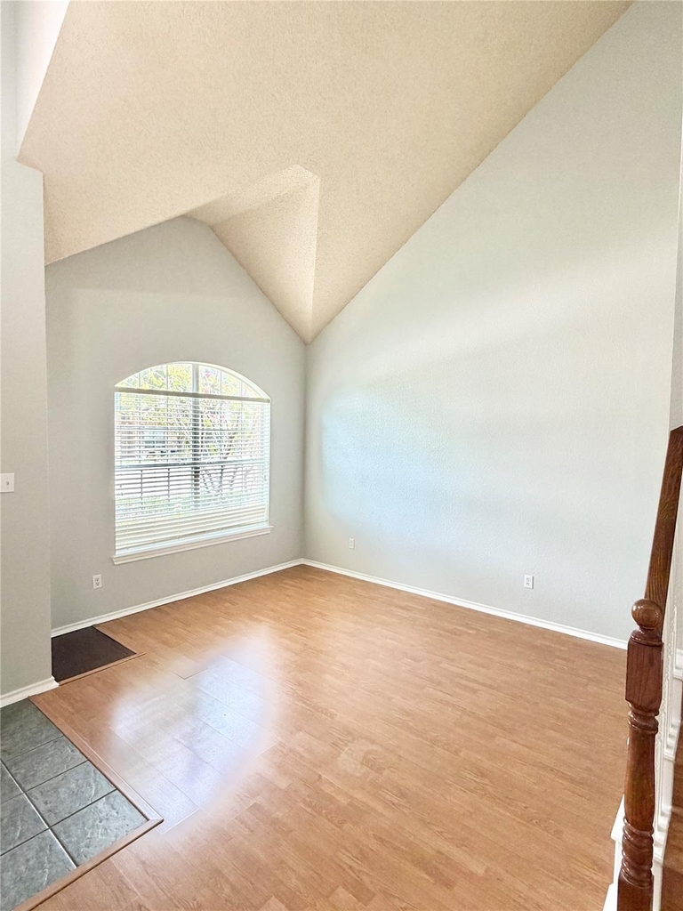 140 Fallkirk Drive - Photo 1
