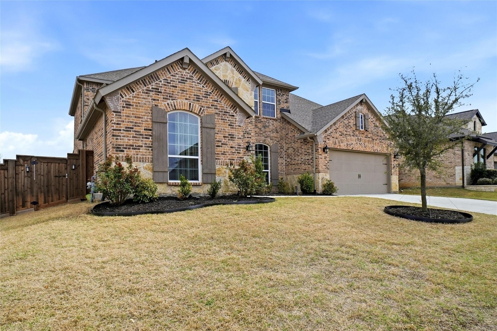 2073 Cloverfern Way - Photo 3