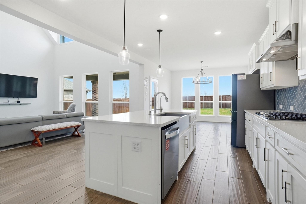 2073 Cloverfern Way - Photo 0