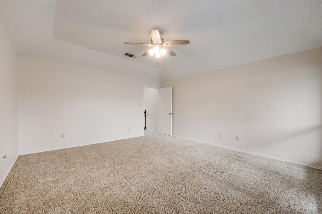 510 Norwood Place - Photo 14