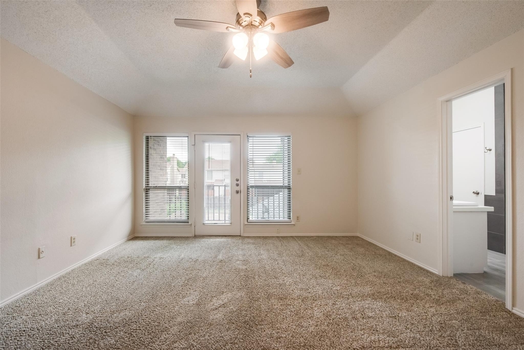 510 Norwood Place - Photo 15
