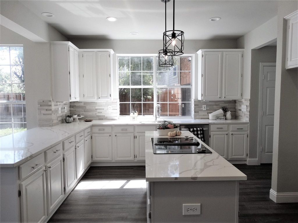 7904 Kettlewood Court - Photo 13