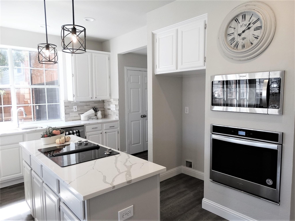 7904 Kettlewood Court - Photo 12
