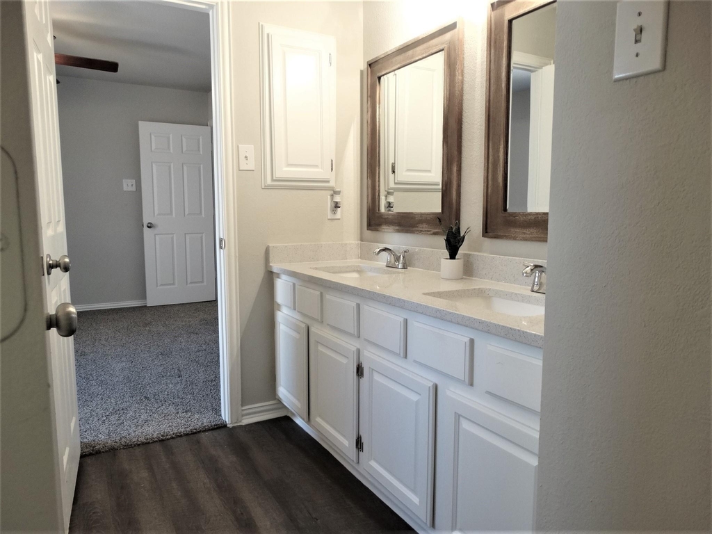 7904 Kettlewood Court - Photo 30