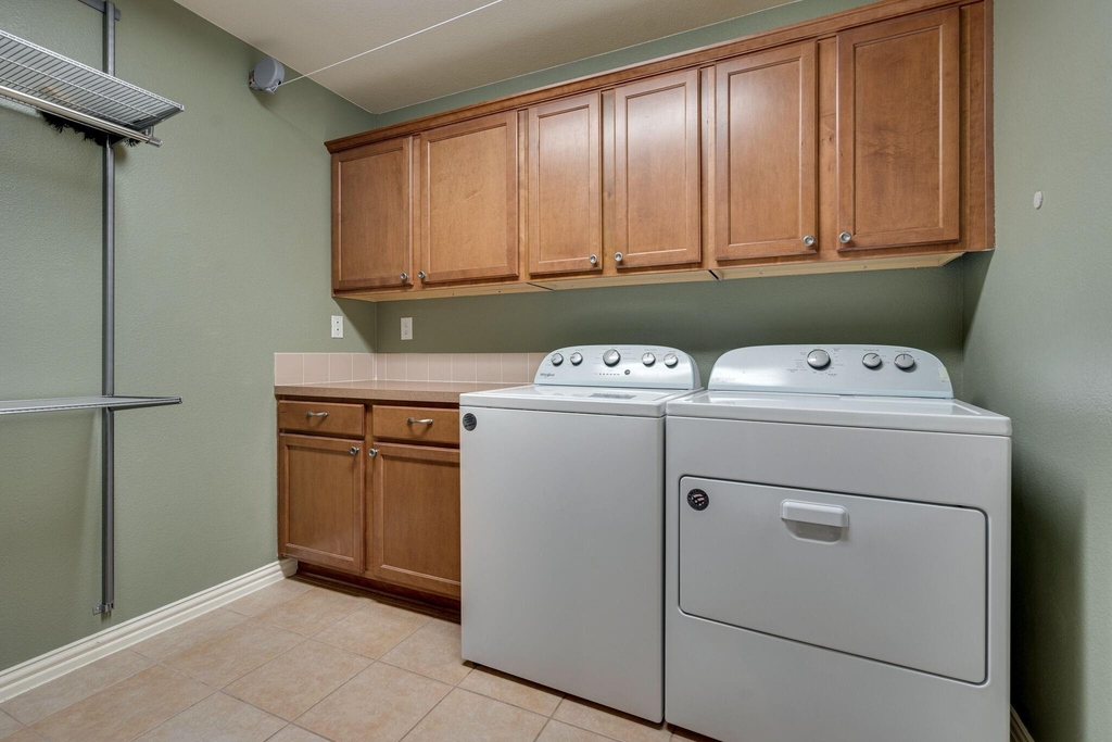 9600 Colbert Cove - Photo 12