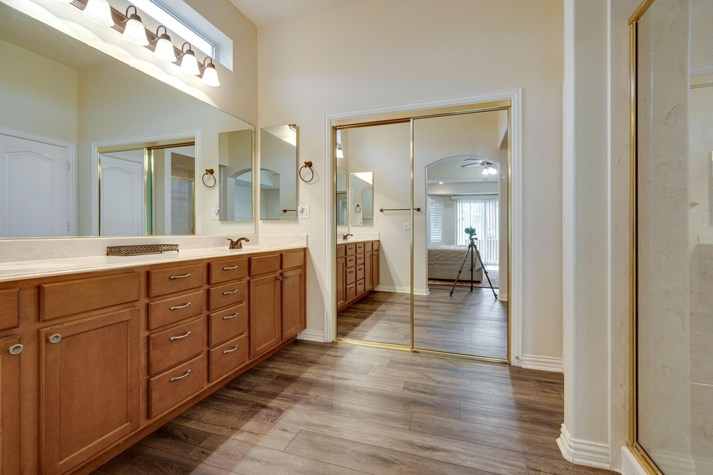 9600 Colbert Cove - Photo 16