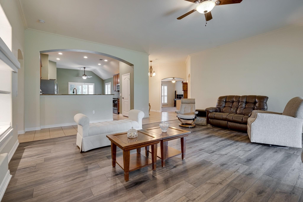 9600 Colbert Cove - Photo 7